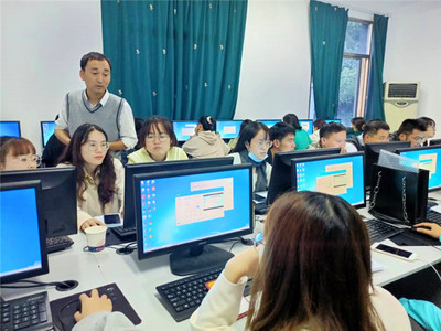 歙县举办新教师信息技术应用能力培训